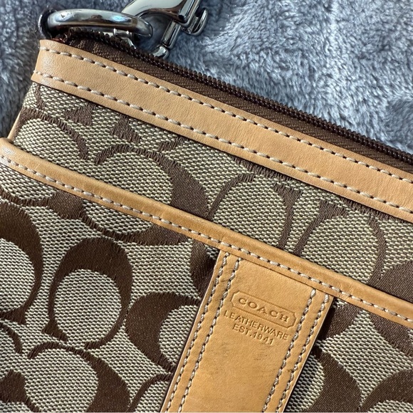 Coach Signature Logo Canvas Mini Crossbody Bag Tan & Brown Zipper Closure - Picture 5 of 12